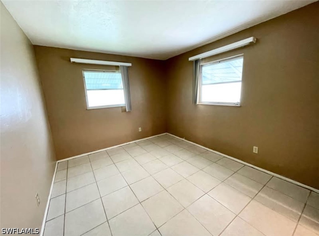 10 Temple, Lehigh Acres, FL 33936