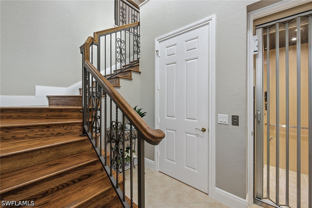 9219 Corfu Unit 201, Naples, FL 34114