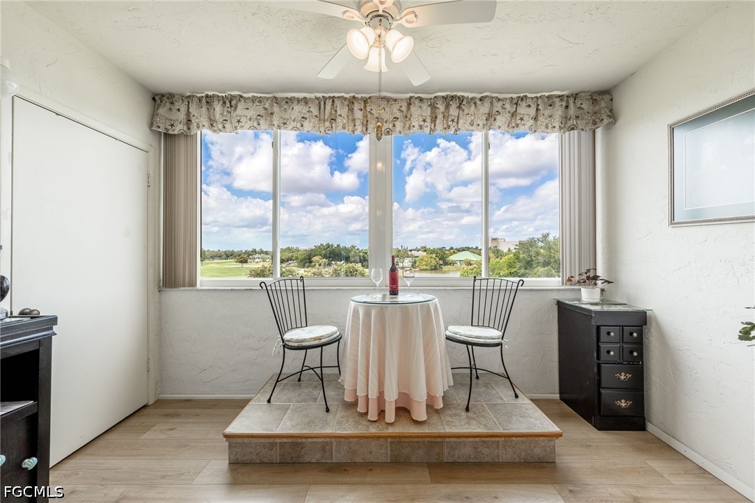 DiningArea