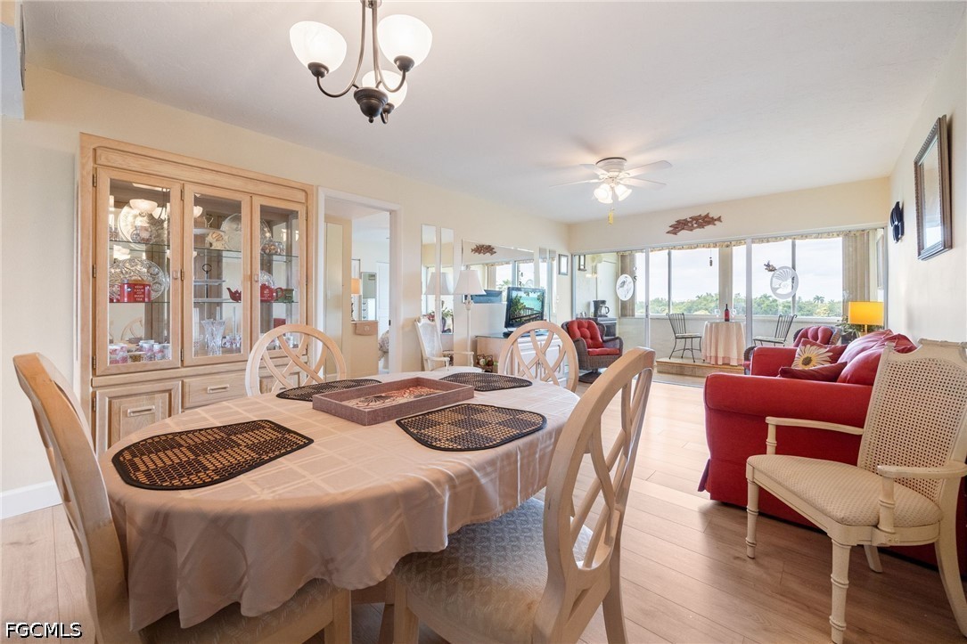 DiningArea