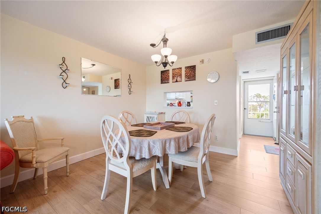 DiningArea