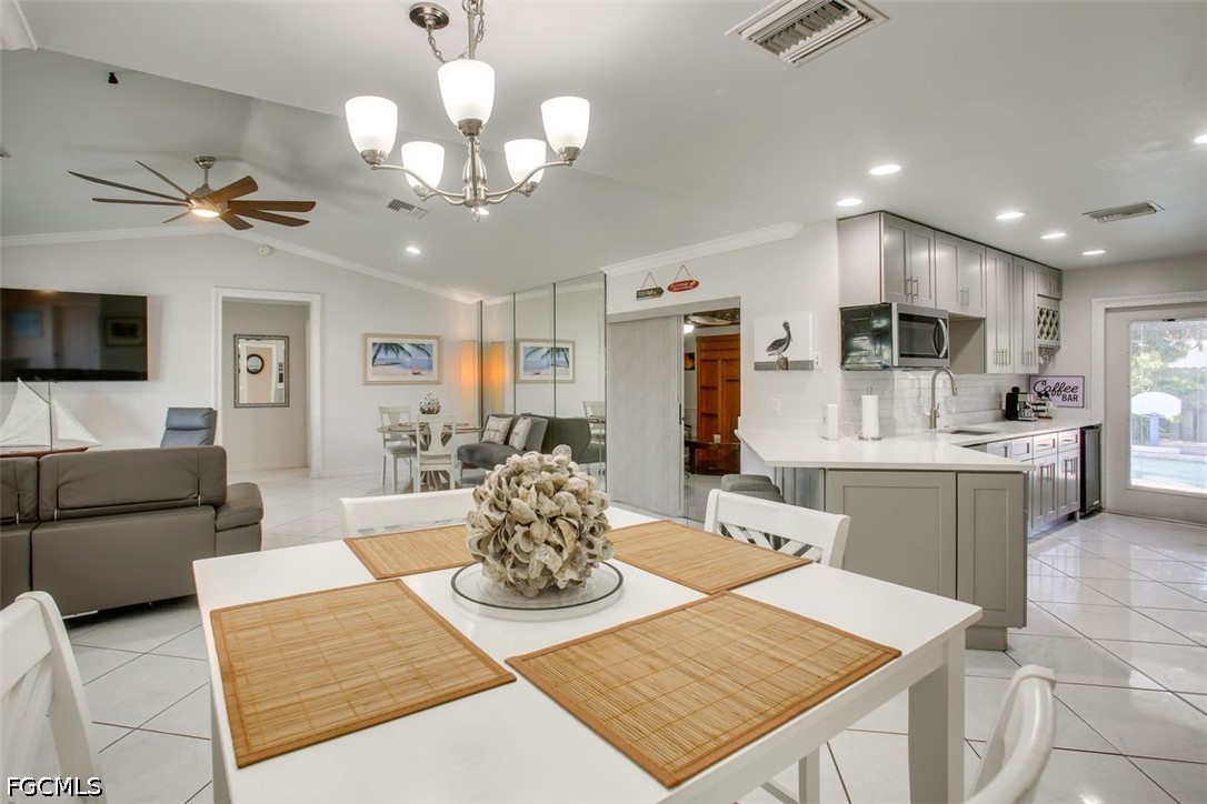 DiningArea