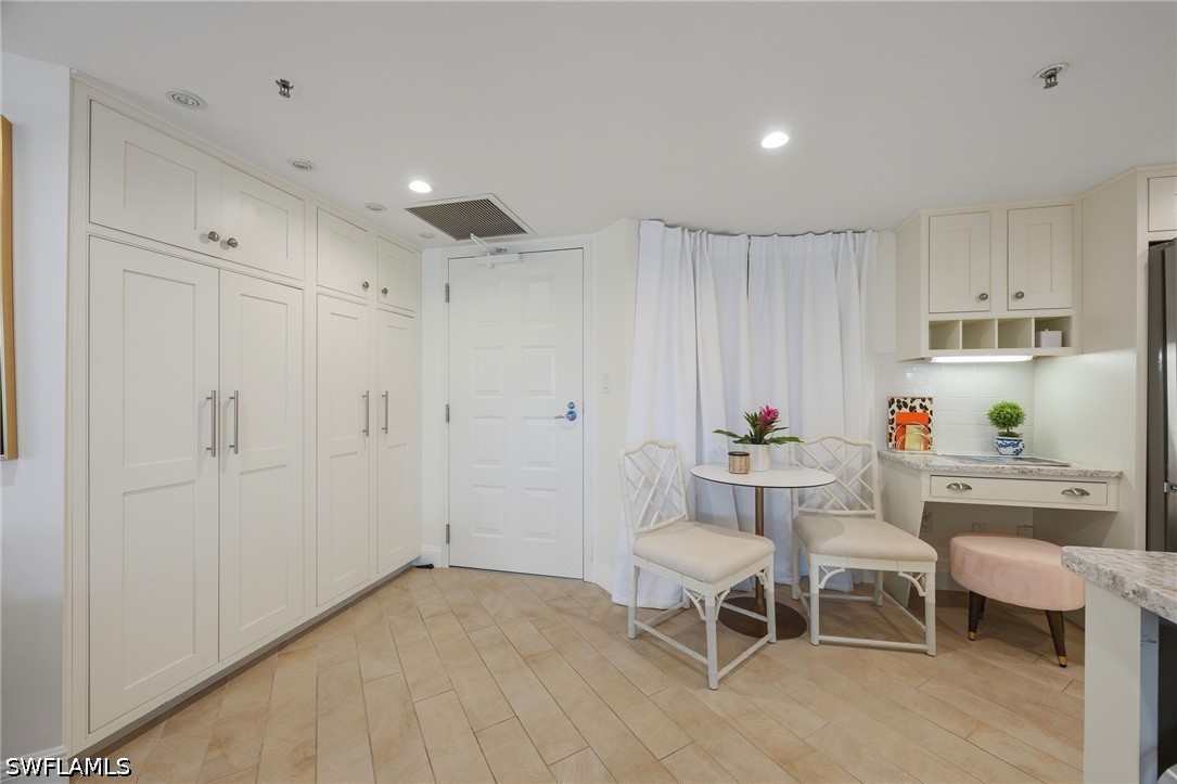 4651 Gulf Shore Unit 205, Naples, FL 34103