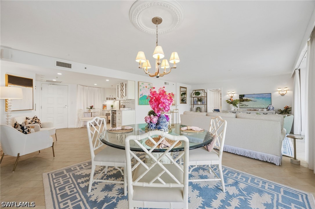 DiningArea