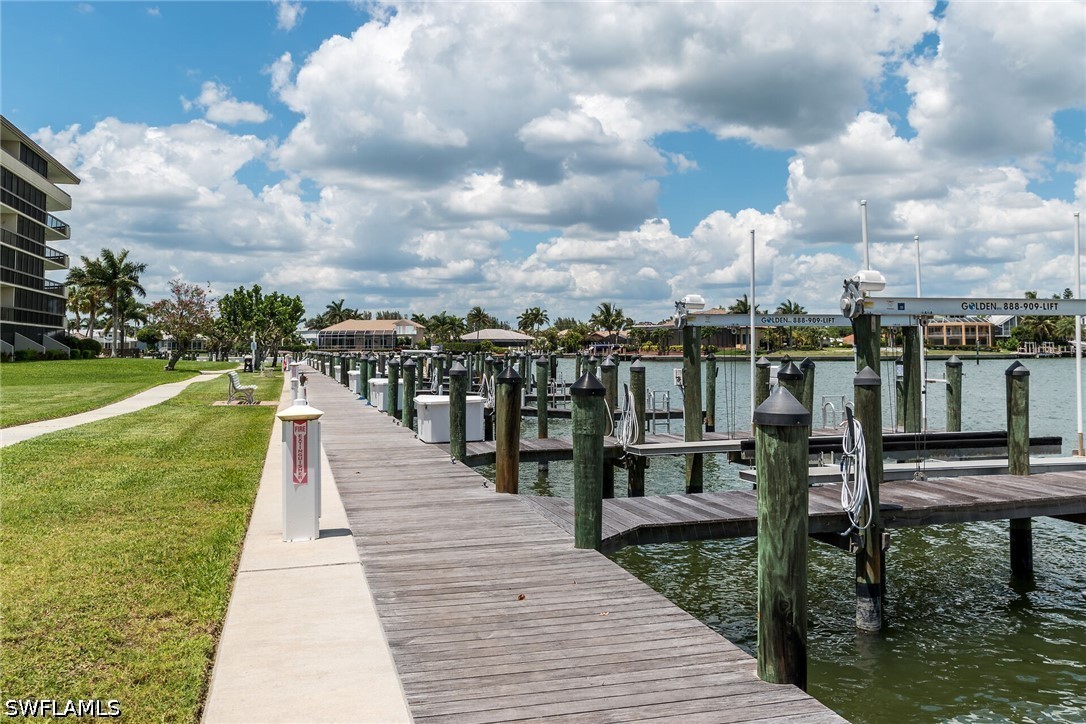 Dock