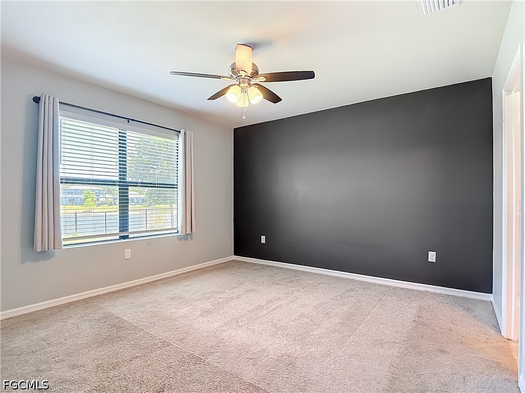 16056 Enclaves Cove, North Fort Myers, FL 33917
