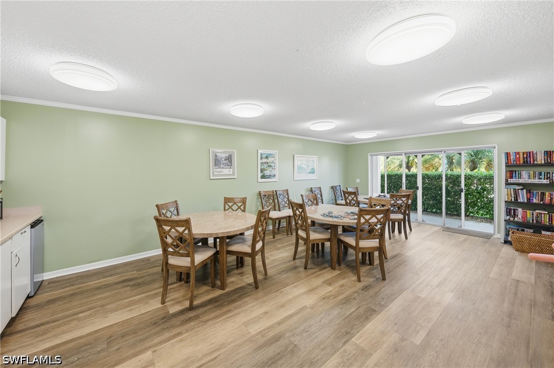 DiningArea