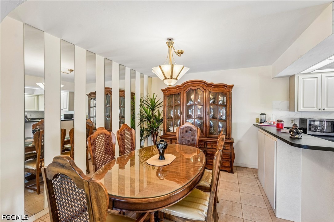 DiningArea