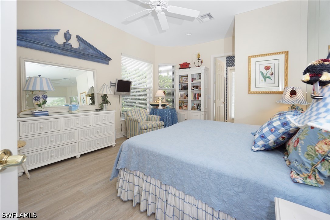 710 Shadow Lake, Naples, FL 34108