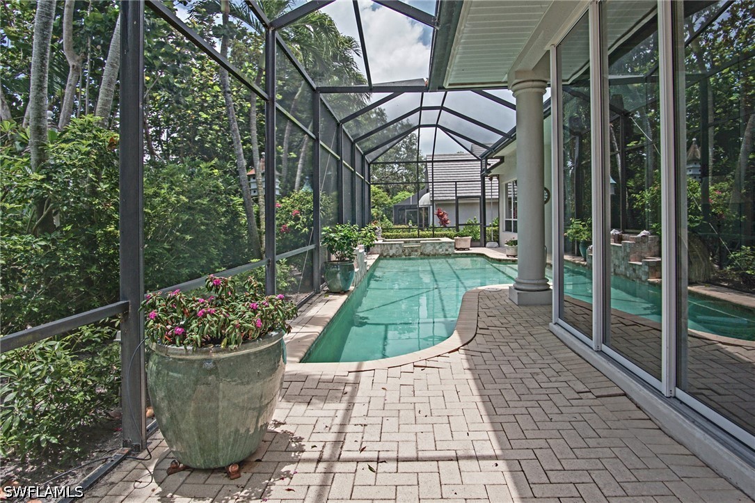 710 Shadow Lake, Naples, FL 34108