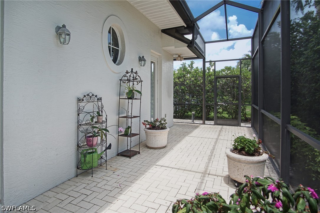 710 Shadow Lake, Naples, FL 34108