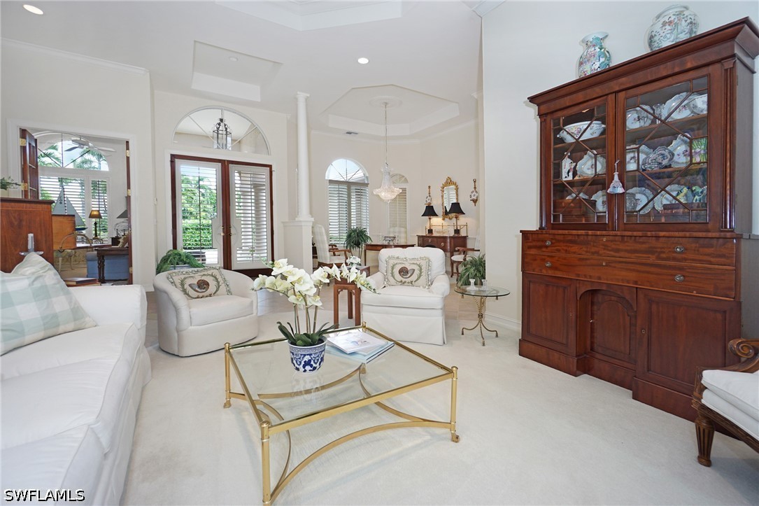 710 Shadow Lake, Naples, FL 34108
