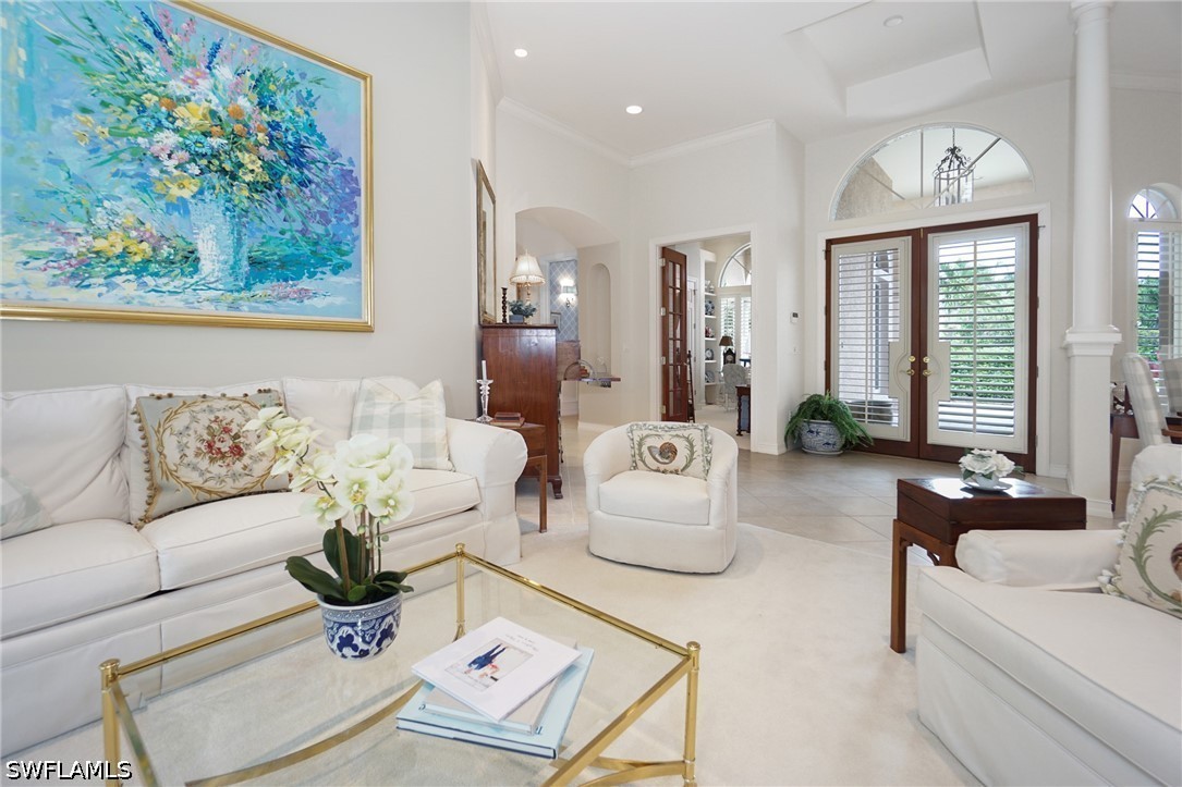 710 Shadow Lake, Naples, FL 34108