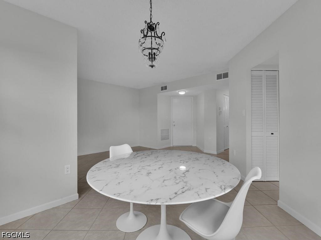 DiningArea