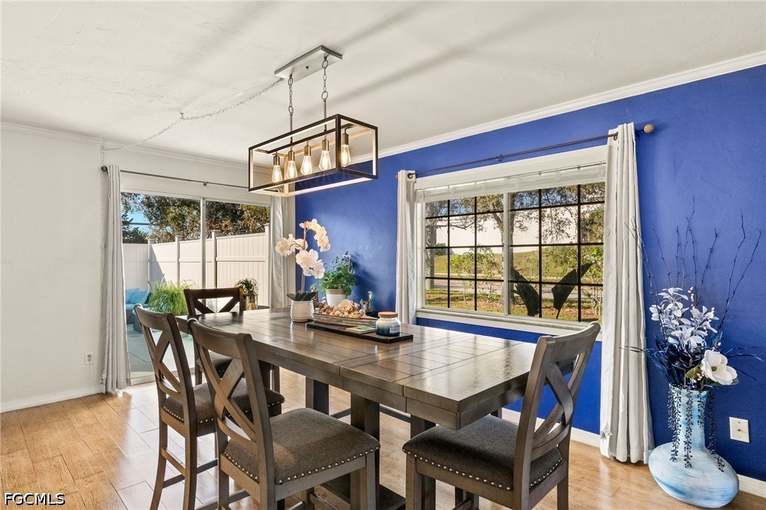 DiningArea