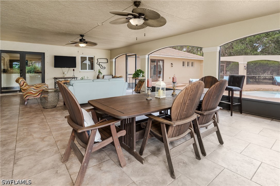 DiningArea