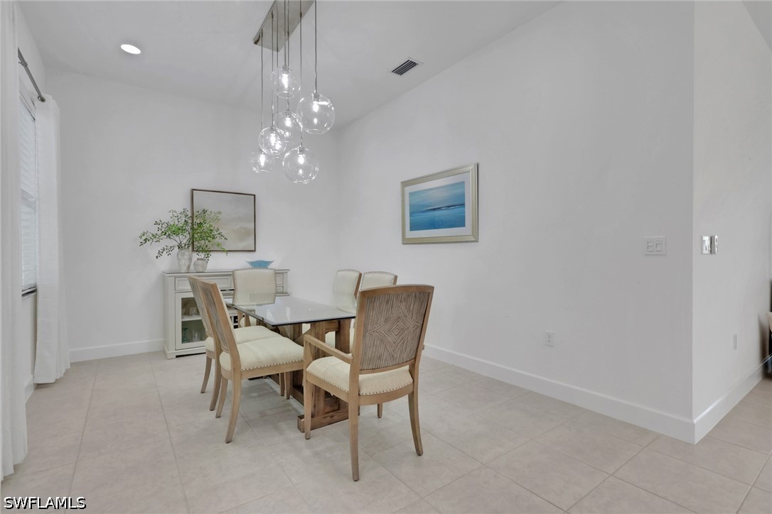 DiningArea
