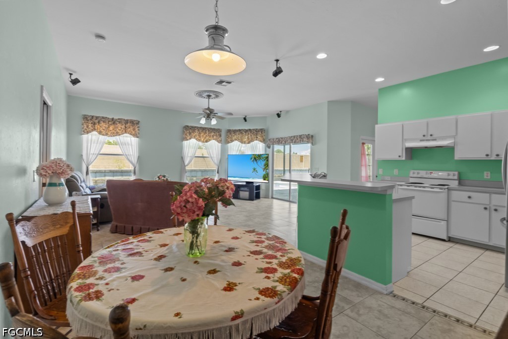 DiningArea