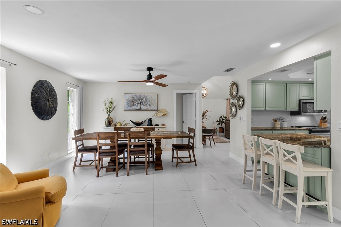 DiningArea