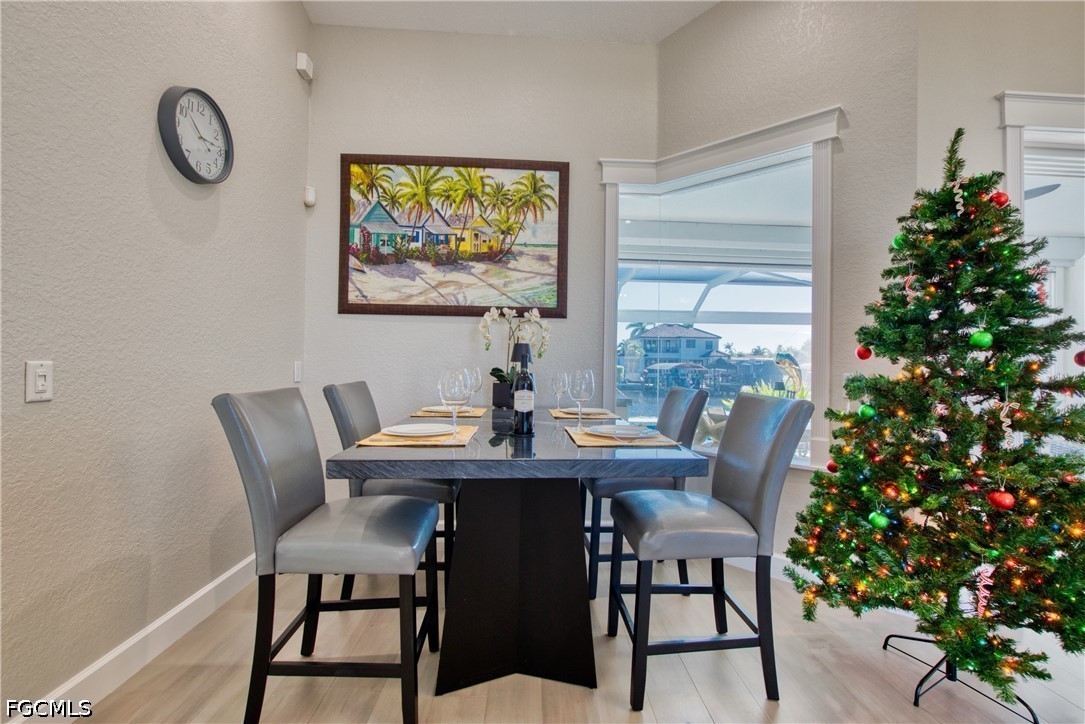 DiningArea