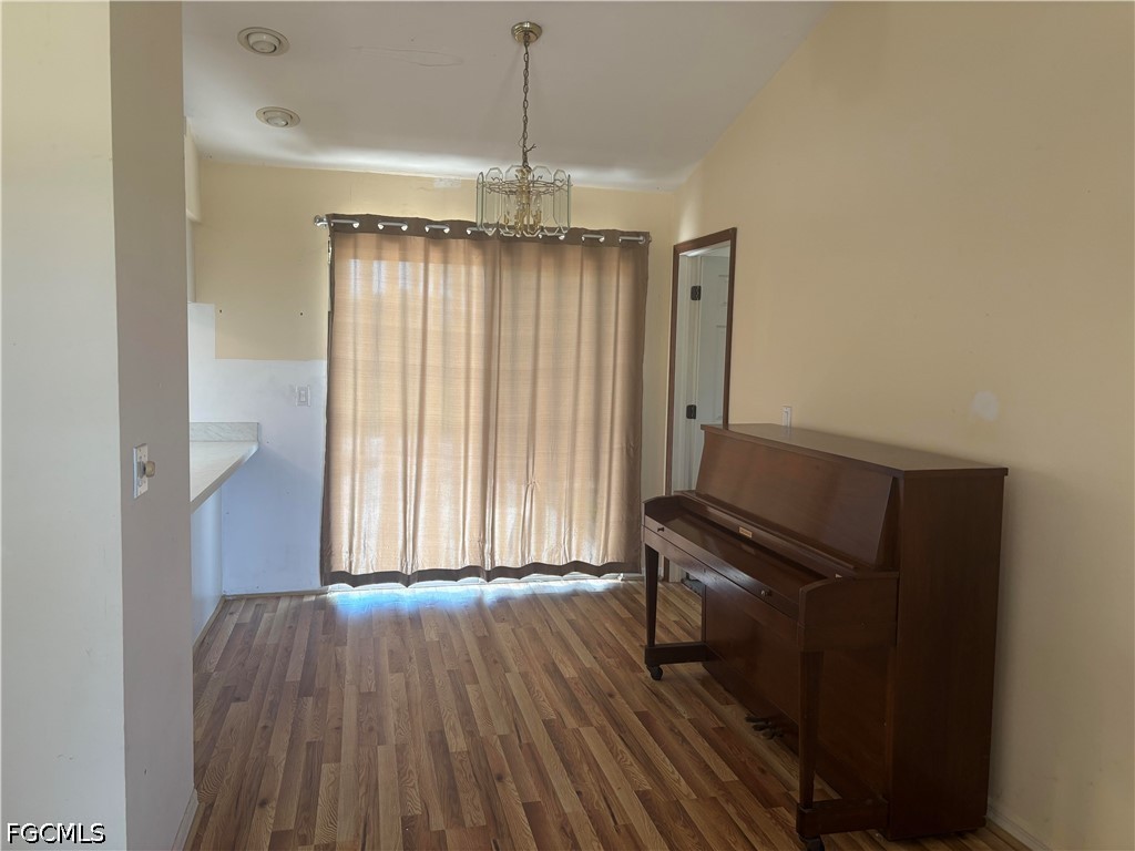 DiningArea