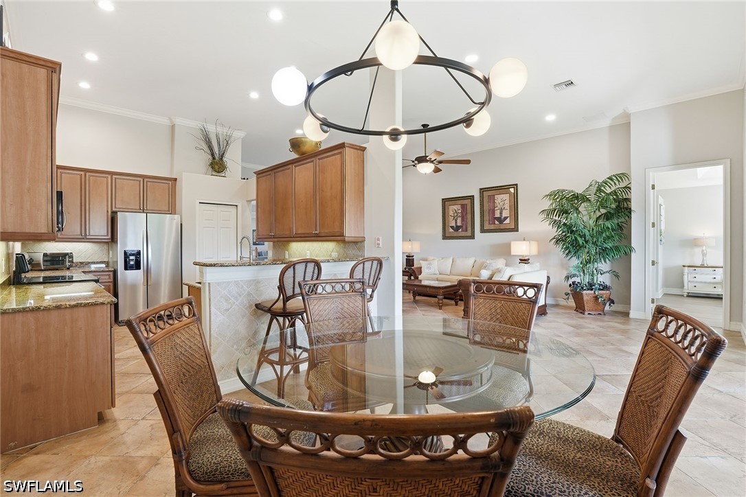 DiningArea