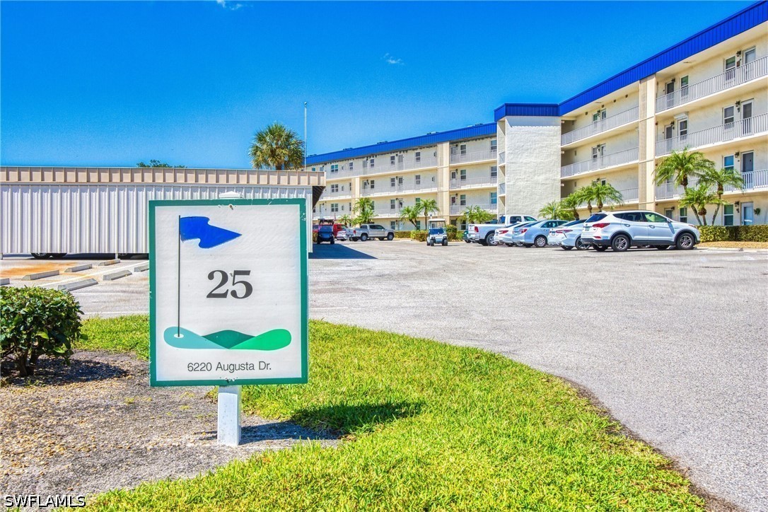 6220 Augusta Unit 410, Fort Myers, FL 33907