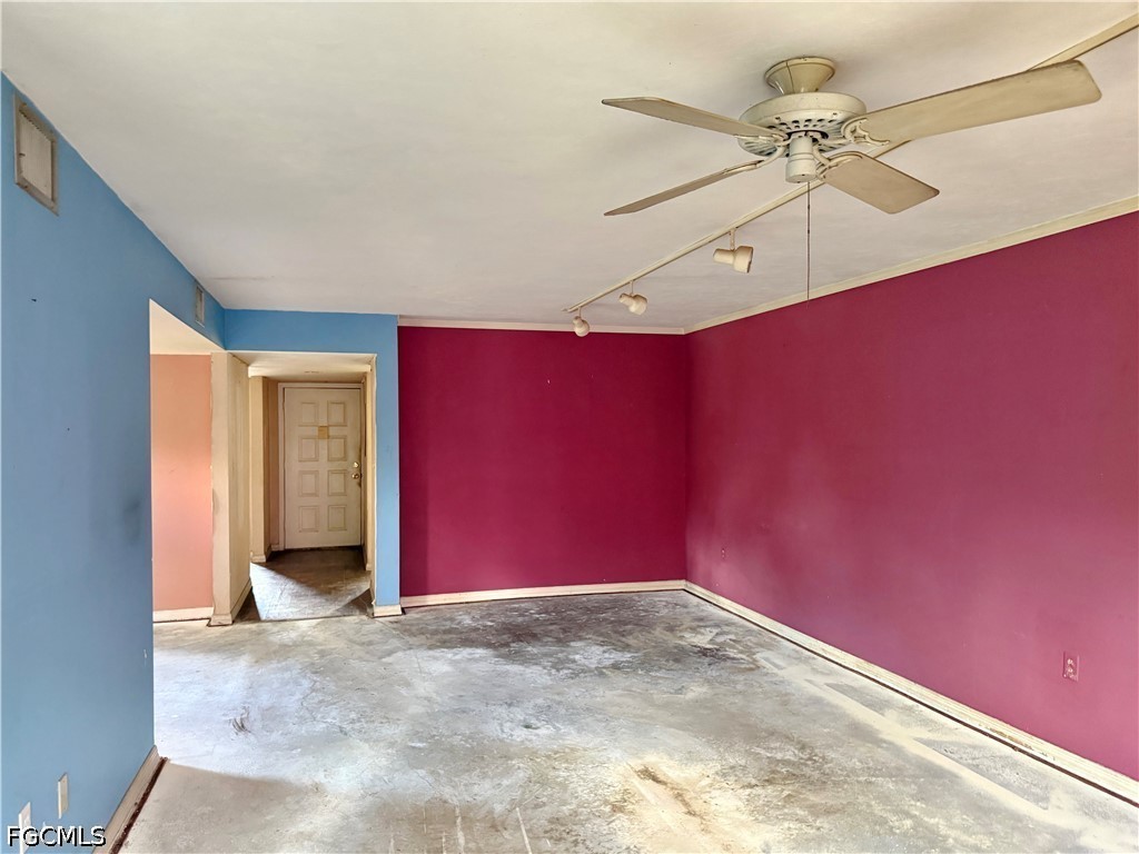 9305 Lake Park Unit 104, Fort Myers, FL 33919