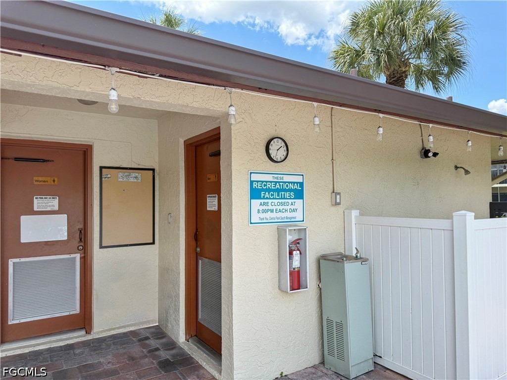 9305 Lake Park Unit 104, Fort Myers, FL 33919