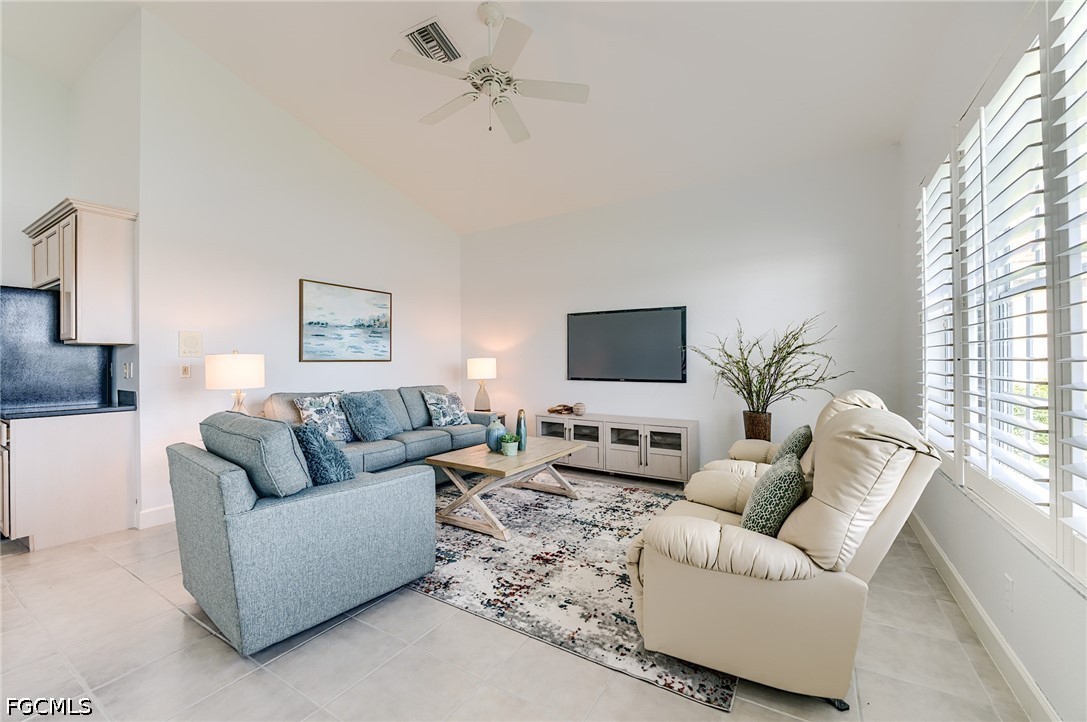 8864 New Castle, Fort Myers, FL 33908