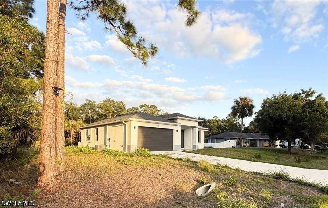 618 Sheldon Ave, Lehigh Acres, FL 33936