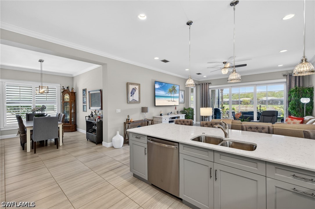 DiningRoom