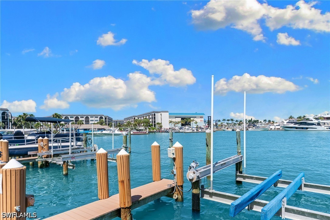 Dock