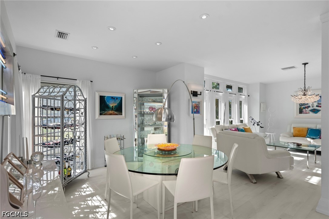 DiningArea