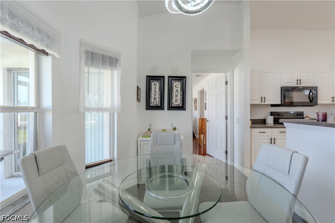 DiningArea
