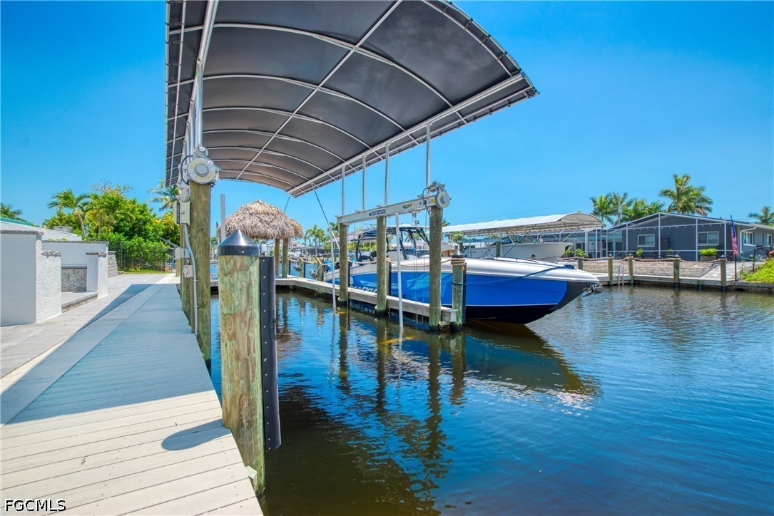Dock