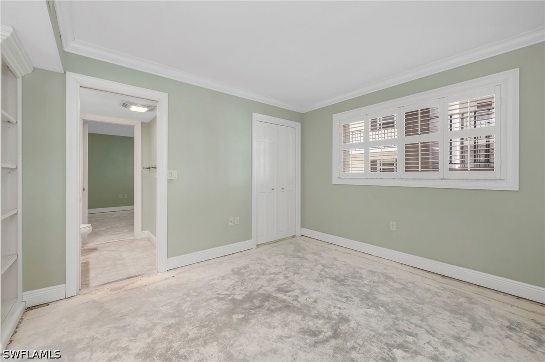 222 Harbour Unit 301, Naples, FL 34103