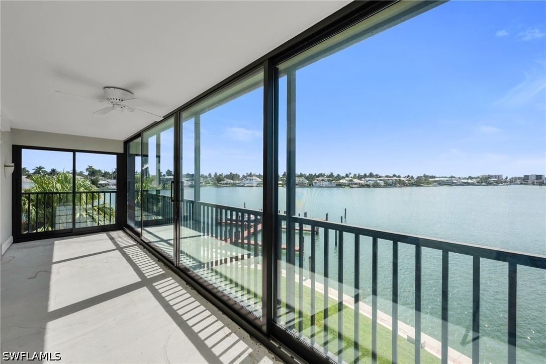 222 Harbour Unit 301, Naples, FL 34103