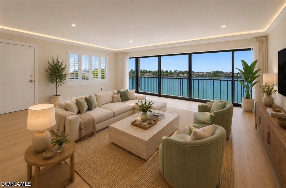 222 Harbour Unit 301, Naples, FL 34103