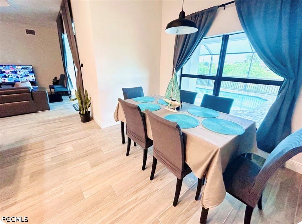 DiningArea