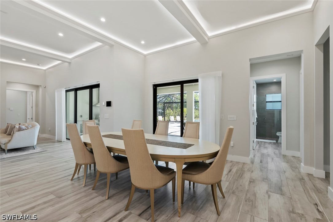 DiningArea