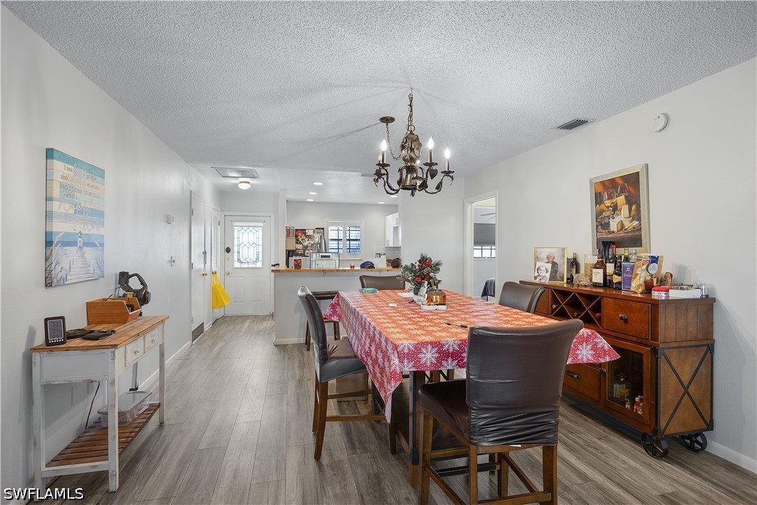 DiningArea