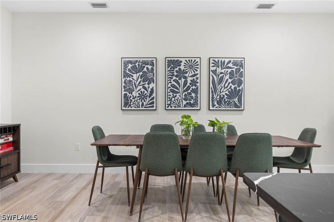 DiningArea