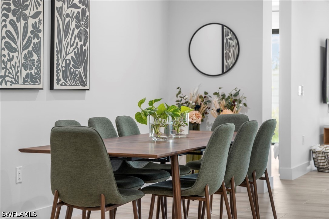 DiningArea