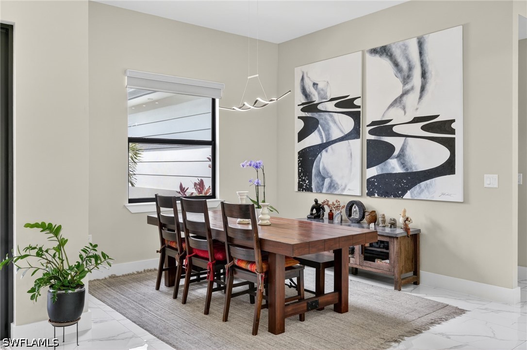 DiningArea