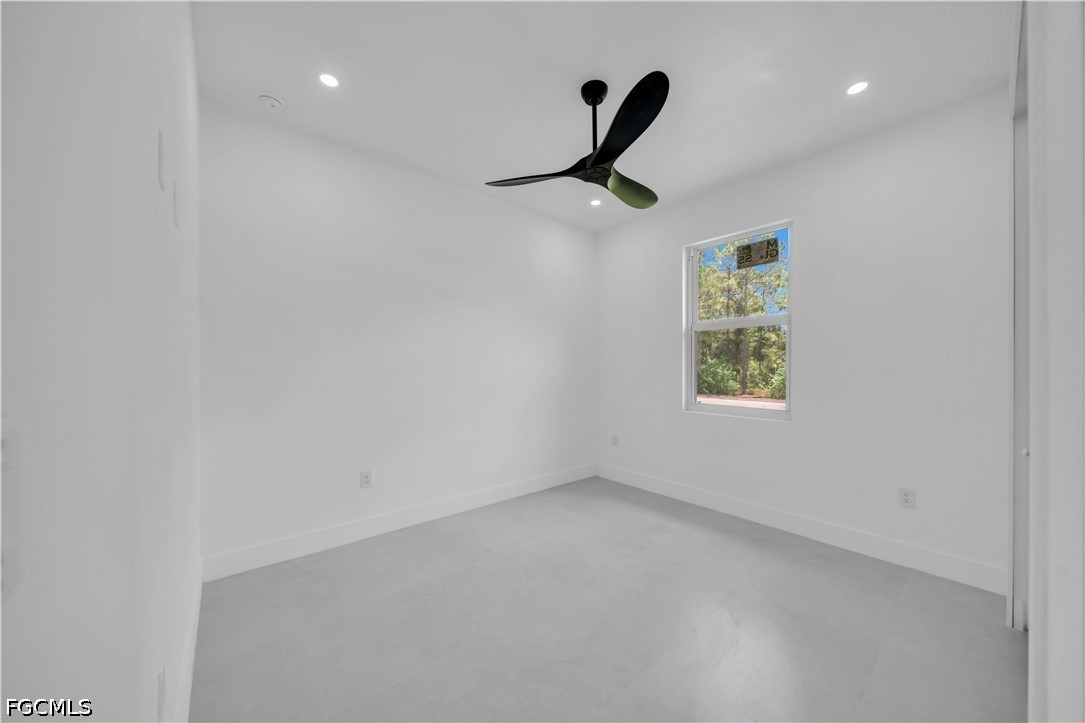 2005 Robert, Alva, FL 33920