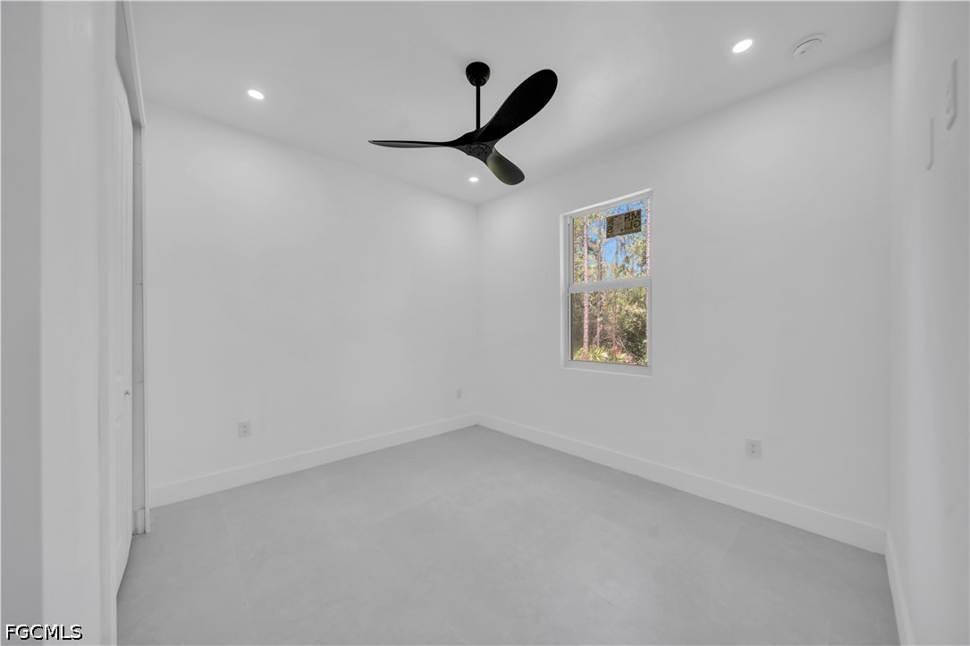 2005 Robert, Alva, FL 33920
