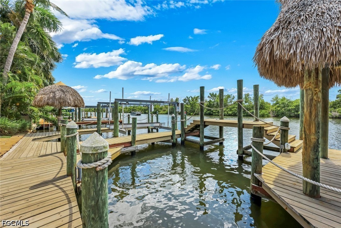 Dock