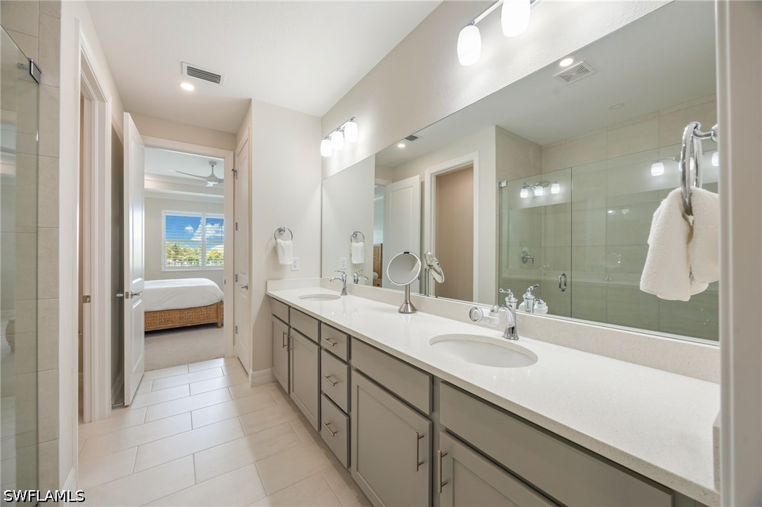 183 Indies Unit 202, Naples, FL 34114