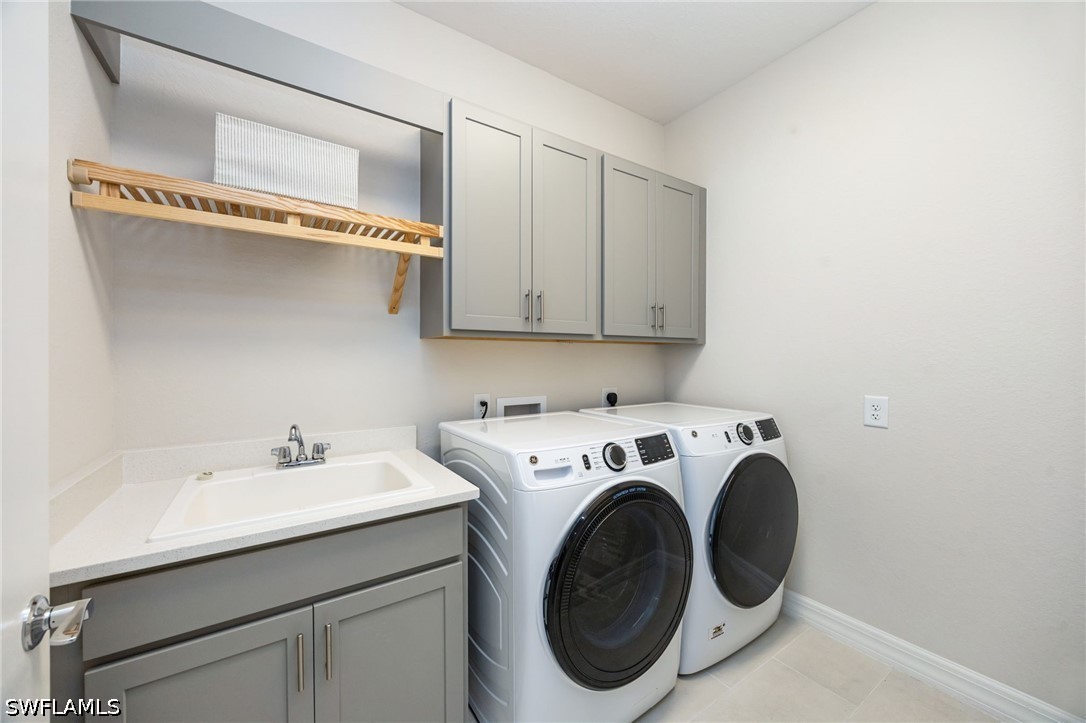 183 Indies Unit 202, Naples, FL 34114